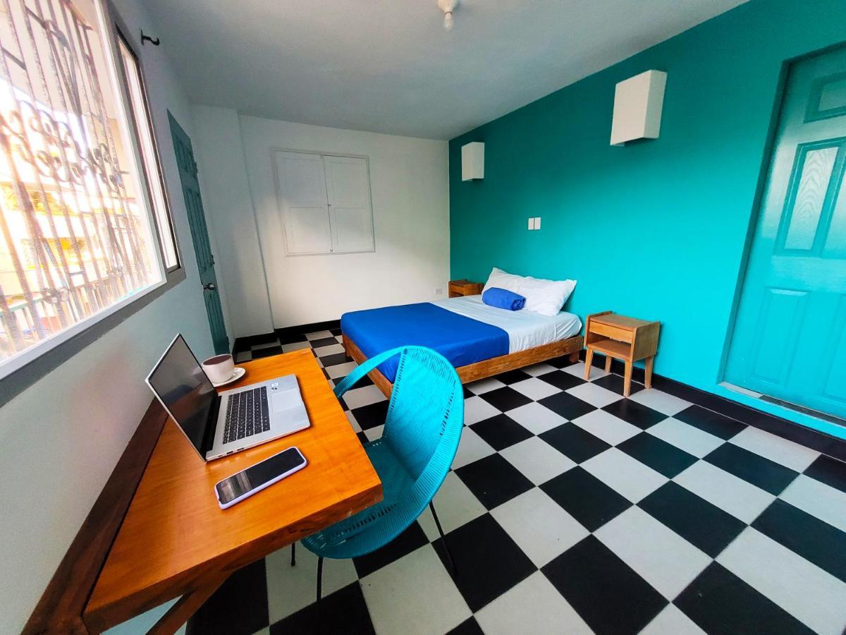 Puerta Aqua By La Puerta Hostels ซันตามาร์ตา ภายนอก รูปภาพ